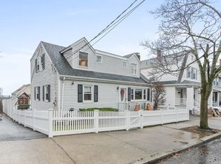 38 Woodlawn St, Lynn, MA 01904