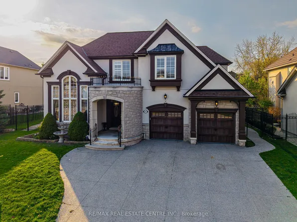 645 Cranleigh Ct, Mississauga, ON L5H 4M5