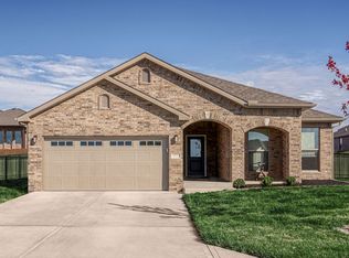 8416 Greentree Dr, Lenexa, KS 66227