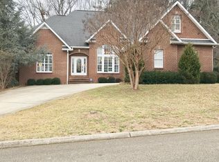 1367 Buckingham Pl, Cookeville, TN 38501