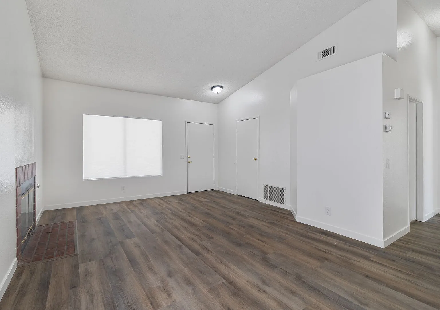 Beautiful single family home - Hesperia, CA — Photo 2