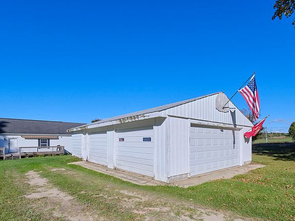 3rd image of 19360 McClish Rd