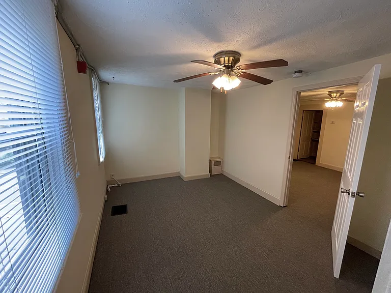 667 Washington St #2 — Photo 13