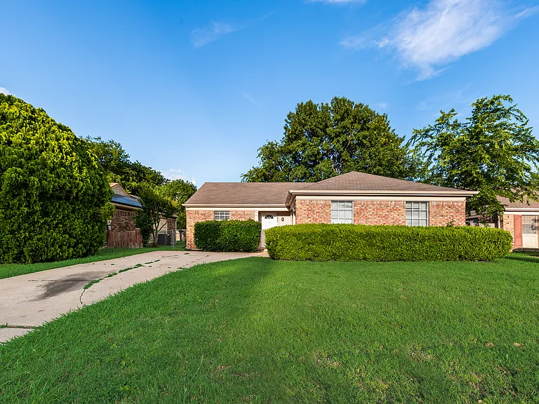 7204 Shadow Bend Dr — Photo 27