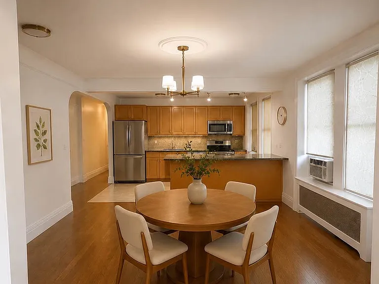 250 Riverside Dr #53 — Photo 3