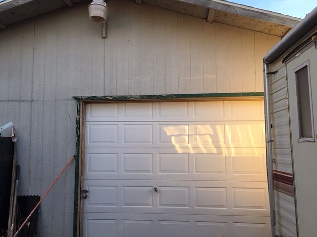 1st image of 2344 E Packard Ave