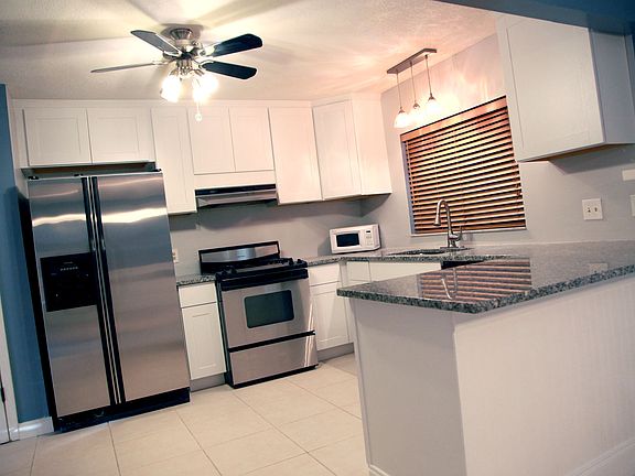 4th image of 8259 Michael Dr