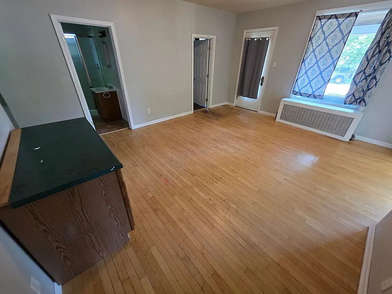1812 Kendall St — Photo 5