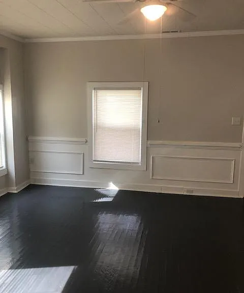 117 E Henderson St — Photo 15
