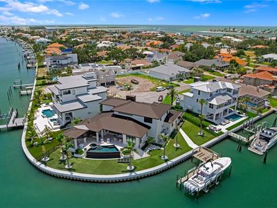 491 Laguna Dr, Tierra Verde, FL, 33715