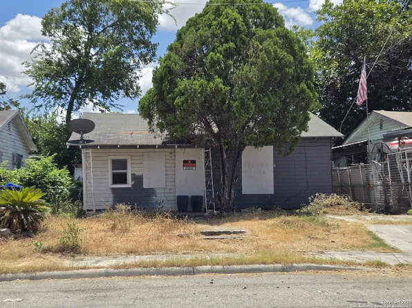 2926 El Paso, San Antonio, TX 78207