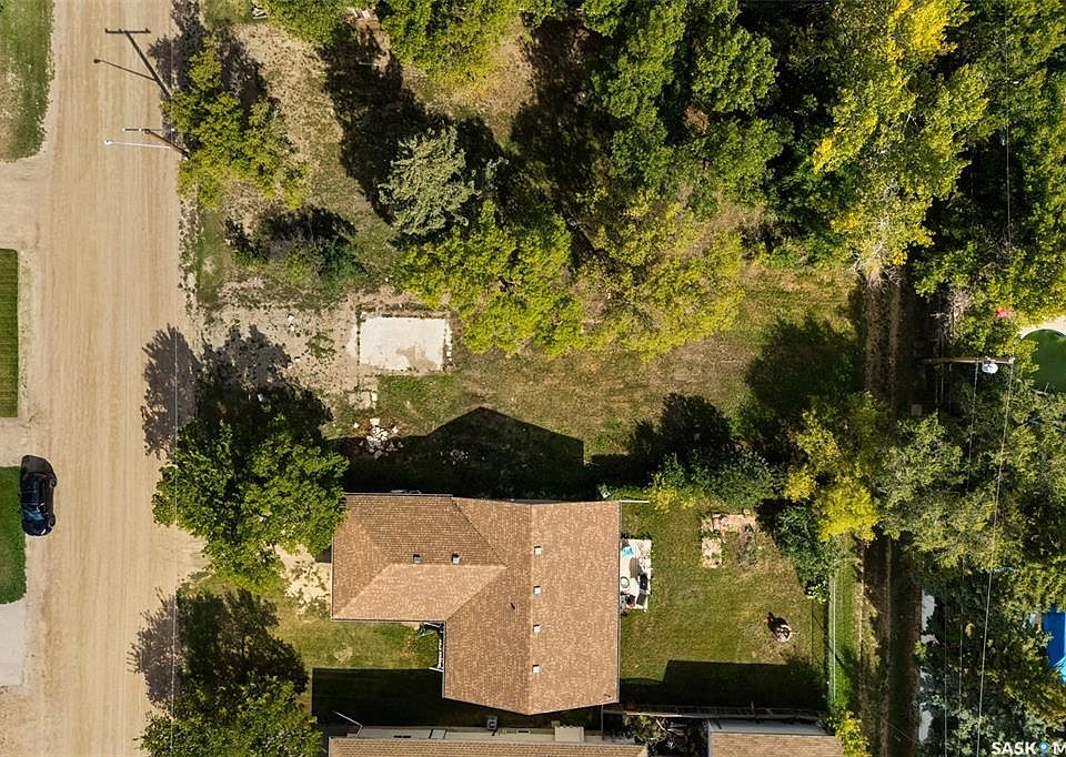 1st image of 307 Elder STREET
