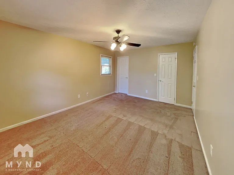 1645 Brantford Dr — Photo 18