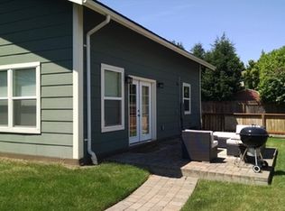 6117 NE 9th Ave #A, Portland, OR 97211