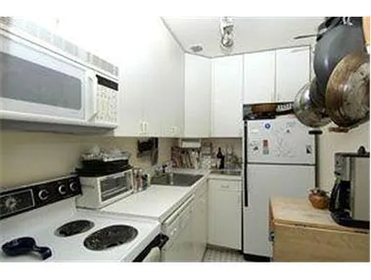 Rented by Douglas Elliman | media 8
