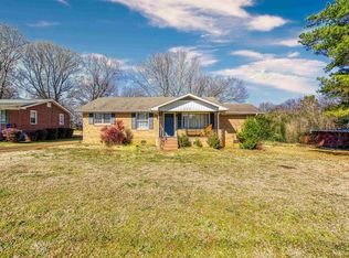 106 Seymore Ave, Florence, AL 35630