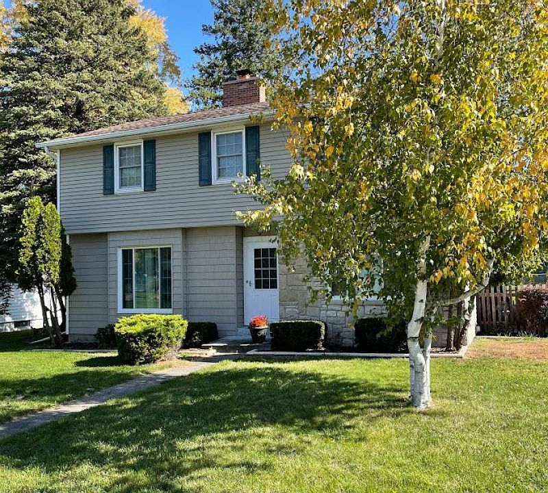 418 Cleveland St, Bad Axe, MI 48413 Zillow