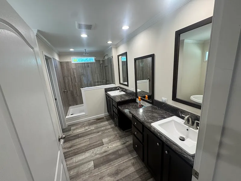 4 bed, 2000 sqft, $3,000 — Photo 4