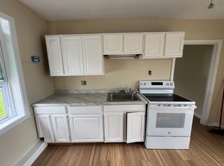 319 Main St #R, Douglas, MA 01516