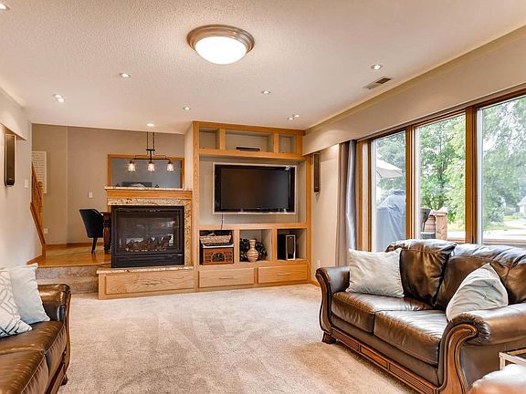 4th image of 2197 Hydram Ave N