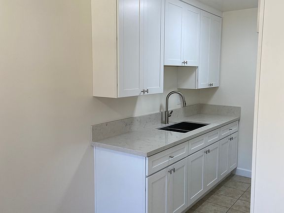 4th image of 2230 San Anseline Ave Unit 2
