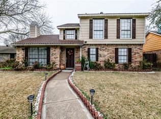 8911 Belrose Pl, Dallas, TX 75228