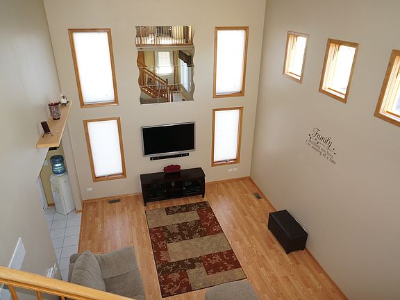 2nd image of 8242 W Auburn Ln