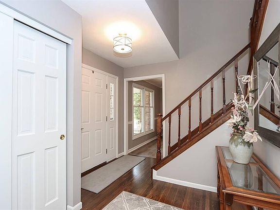 5th image of 3306 Woodcrest Ct
