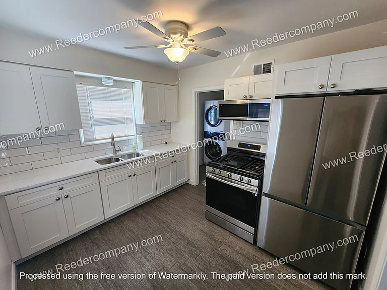 9028 W Delaware Pkwy — Photo 4