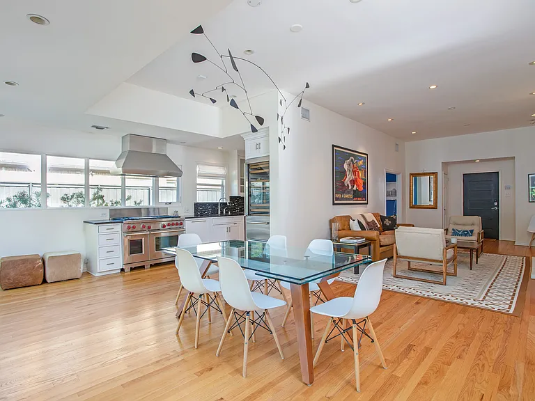 4641 Belclaire Ave — Photo 6