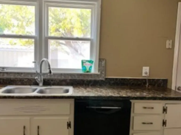 4606 S Rusk St — Photo 3