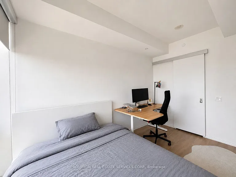 197 Yonge St #4407 — Photo 13