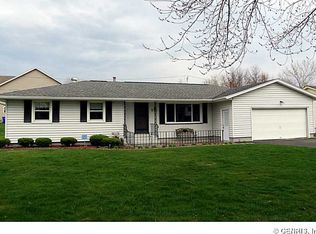 5 Ann Marie Dr, Rochester, NY 14606