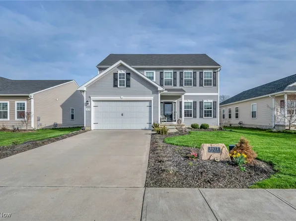 6613 High Perch Dr, North Ridgeville, OH 44039
