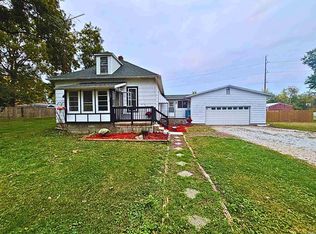 107 E 4th St, Otterbein, IN 47970