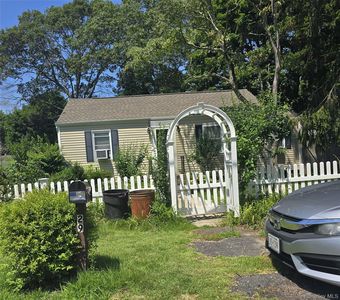 29 Edwards Road, Mastic Beach, NY, 11951