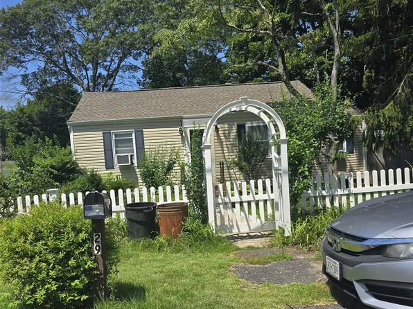 29 Edwards Road, Mastic Beach, NY 11951