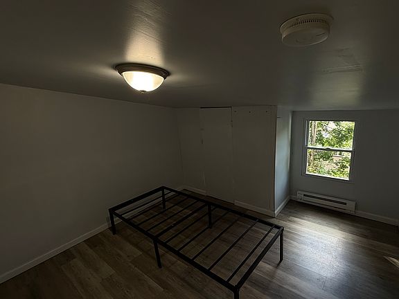 2nd image of 522 Howard Ave