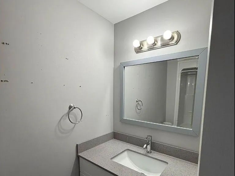 59 Cambridge Ave #BASEMENT — Photo 6