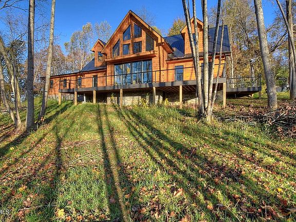 2nd image of 530 Sycamore Shoals Dr