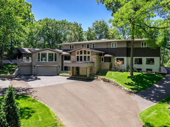 Rockford IL Luxury Homes For Sale - 427 Homes | Zillow