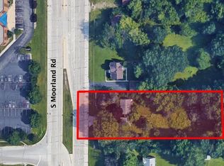 2800 S Moorland Rd, New Berlin, WI 53151