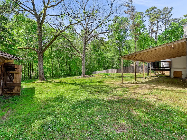 715 Corinth Rd — Photo 45