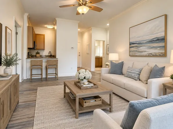 1001 Church St #102, Greenville, SC 29601