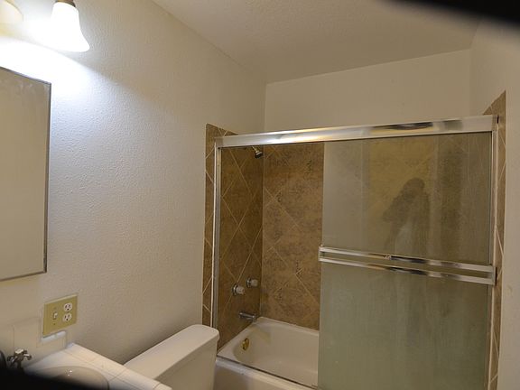 3rd image of 5970 Sampson Blvd