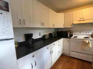 7 8th St #3L, Cambridge, MA 02141