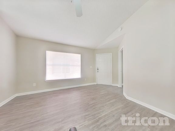4th image of 3131 Kelling St
