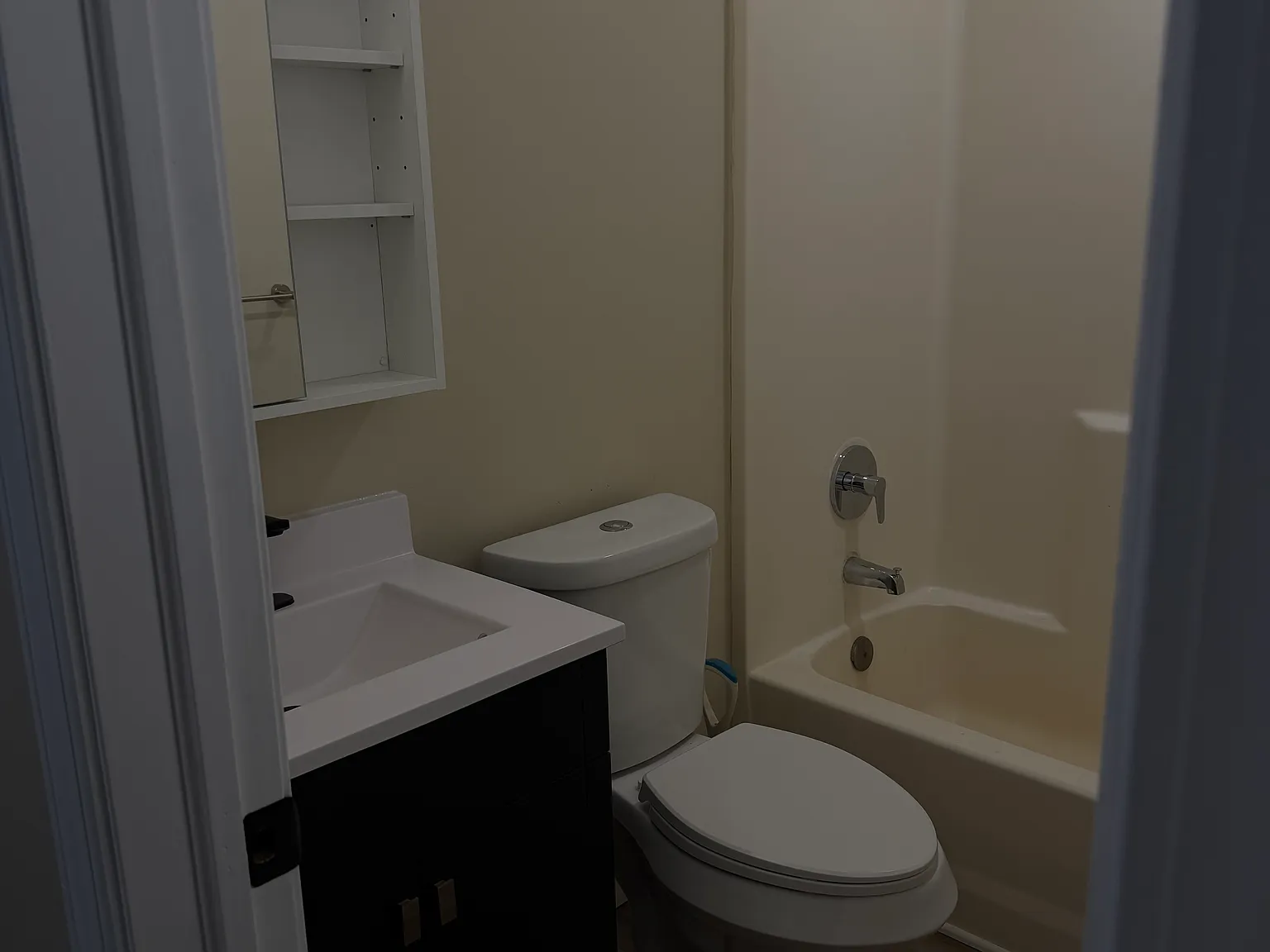 2 bed, 650 sqft, $1,650 — Photo 3