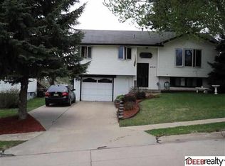 4821 O St, Omaha, NE 68117