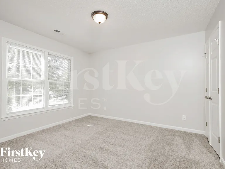 6805 Renwick Ct — Photo 13